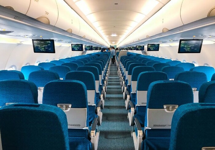 khoang ghế hạng vé phổ thông tiết kiệm của Vietnam Airlines