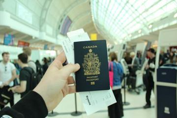 Nên làm gì ở sân bay khi quên hộ chiếu và các phương án giúp hành khách cách giải quyết gọn-lẹ