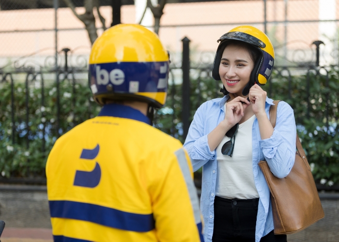 Xe ôm công nghệ là phương tiện thuận tiện để di chuyển từ sân bay Buôn Ma Thuột về trung tâm