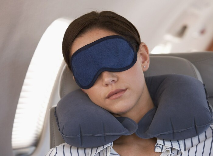 Giúp hành trình di chuyển của bạn trở nên thoải mái với 6 cách thư giãn trên máy bay hiệu quả