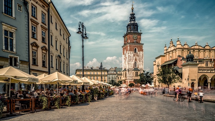 Kinh nghiệm mua vé máy bay đi Ba Lan thăm thành phố Krakow