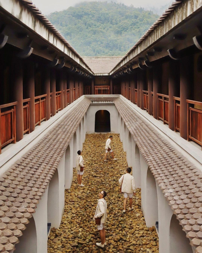 Legacy Yên Tử là khu nghỉ dưỡng cao cấp 5 sao nằm ngay dưới chùa Yên Tử