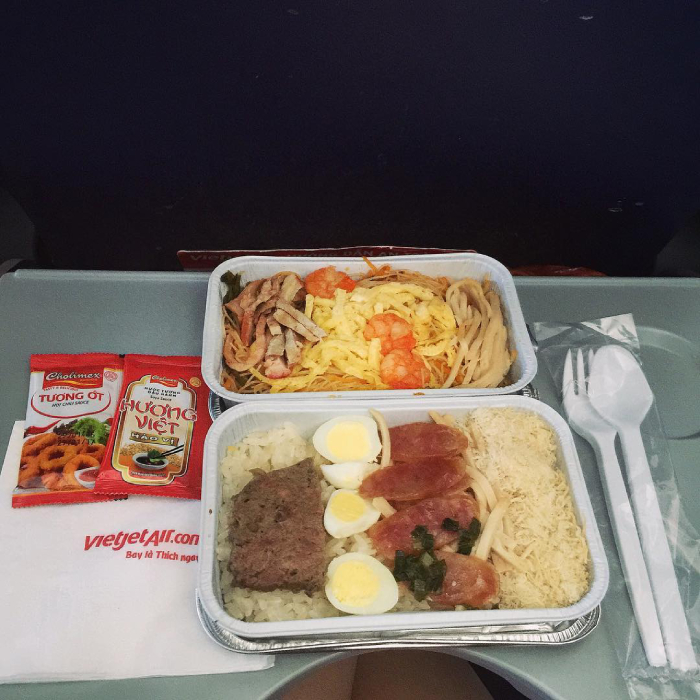 bữa ăn trên hãng hàng không vietjet air