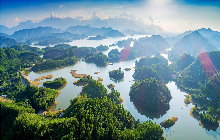 Toàn cảnh Hồ Núi Cốc Thái Nguyên