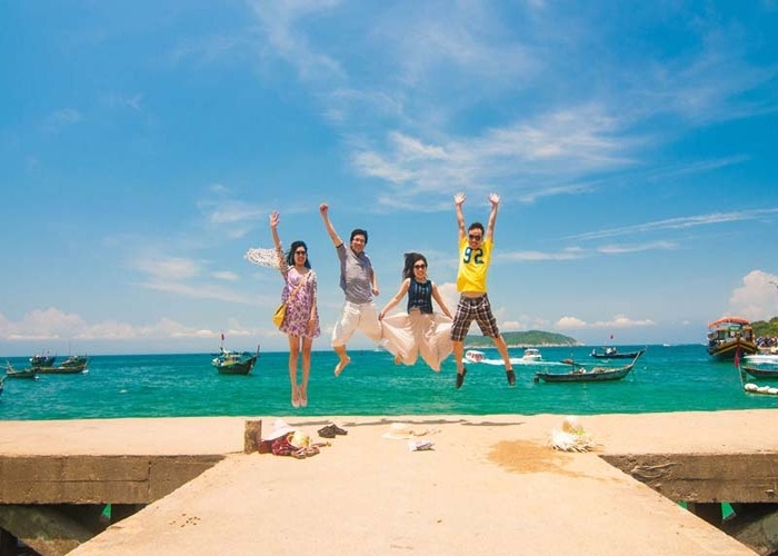 Mẹo săn vé máy bay giá rẻ ngay cả trong mùa cao điểm