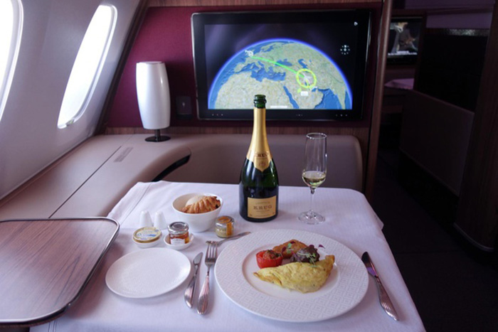 Bữa ăn trên các chuyến bay của Qatar Airways