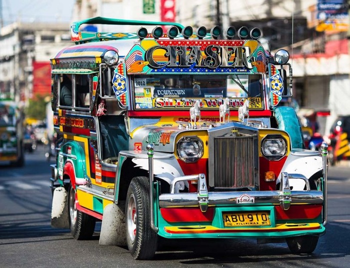 mua vé máy bay đi Philippines trải nghiệm đi xe Jeepney