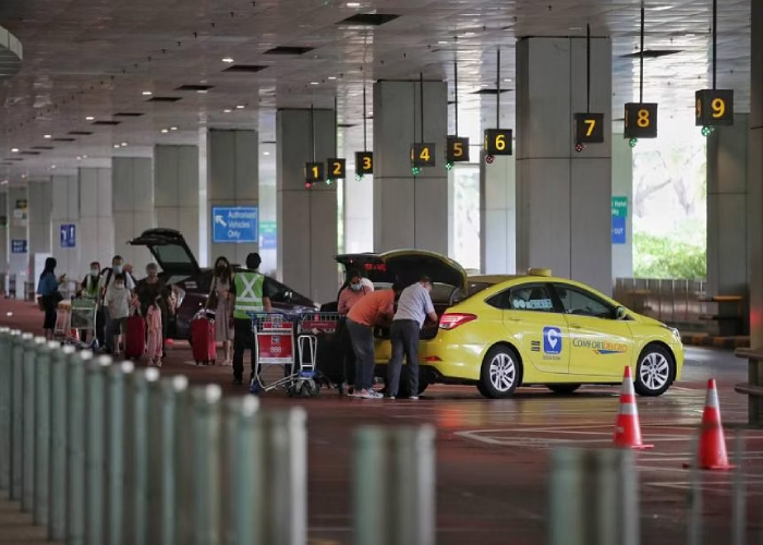 Các phương tiện hỗ trợ du khách di chuyển từ sân bay Changi Singapore về trung tâm thành phố