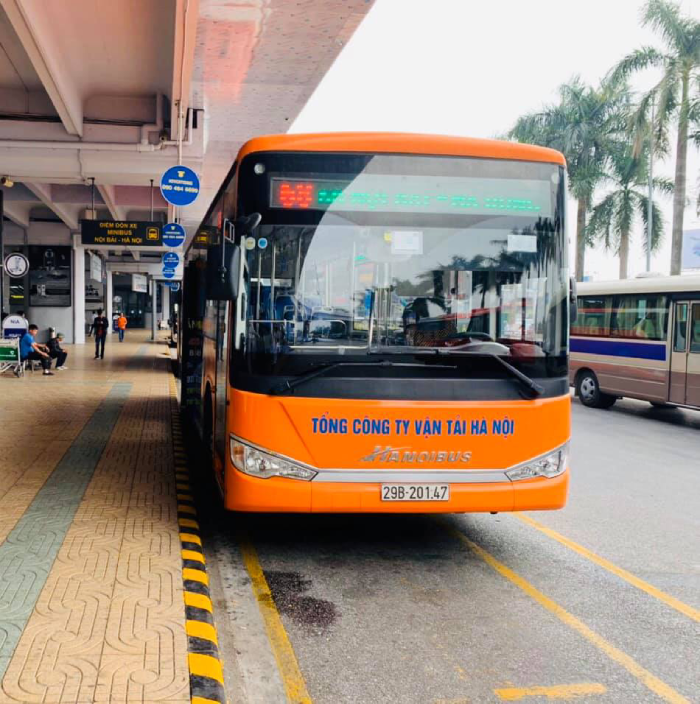 Di chuyển từ sân bay Nội Bài về Hồ Gươm bằng xe buýt