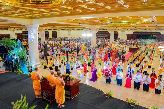 Đại lễ Phật đản chùa Ba Vàng được tổ chức vô cùng long trọng, hoành tráng