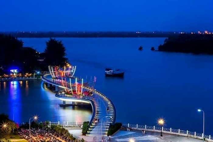 Đặt vé máy bay đến Cần Thơ từ Đà Nẵng hạng phổ thông du lịch miền sông nước