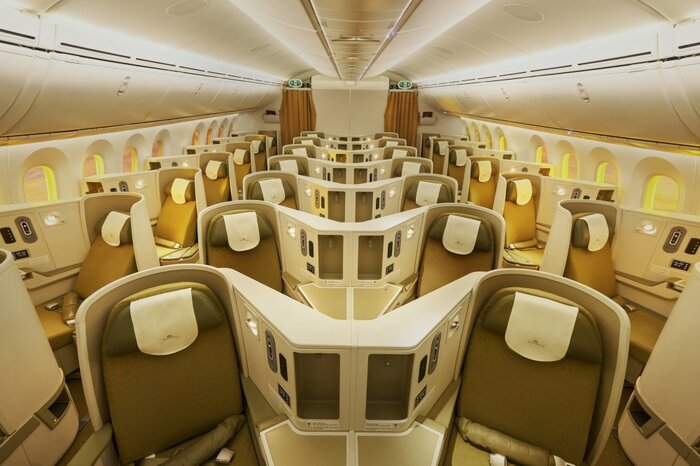 Đặt vé máy bay đến Đà Lạt từ Đà Nẵng hạng thương gia trải nghiệm ghế ngồi riêng biệt