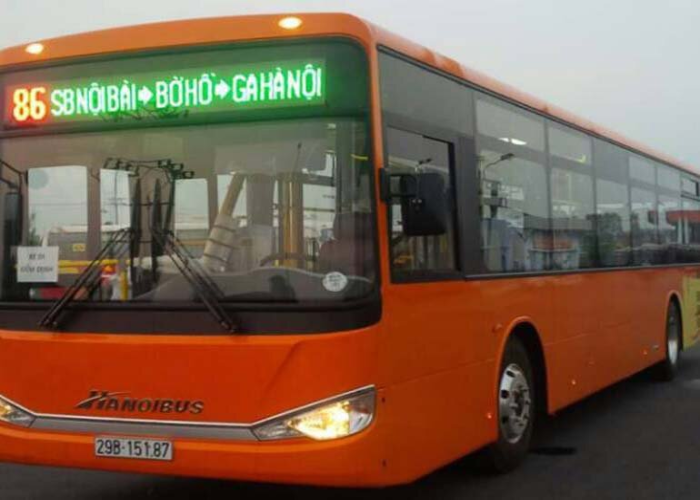Di chuyển từ sân bay Nội Bài về Văn Miếu Quốc Tử Giám bằng xe buýt