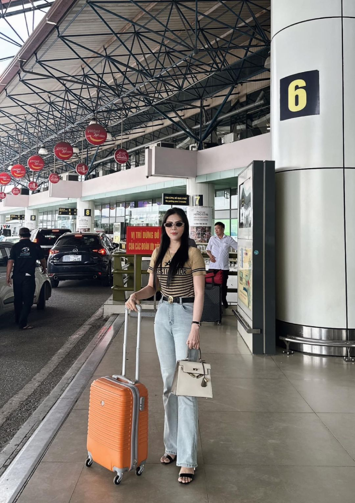 Các phương tiện hỗ trợ du khách di chuyển từ sân bay Nội Bài về Văn Miếu Quốc Tử Giám