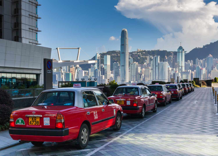 Di chuyển từ sân bay Chek Lap Kok Hồng Kông về trung tâm bằng xe taxi
