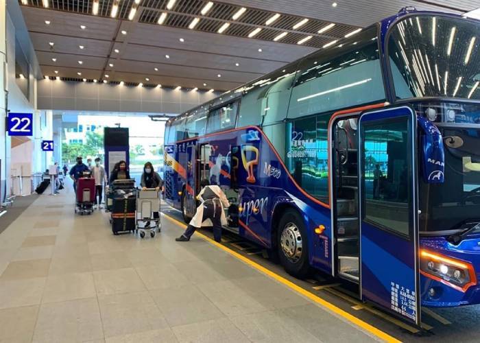 Di chuyển từ sân bay Đào Viên Đài Loan về trung tâm bằng xe buýt