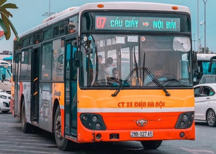 Di chuyển từ sân bay Nội Bài về Thủy cung Times City bằng xe buýt