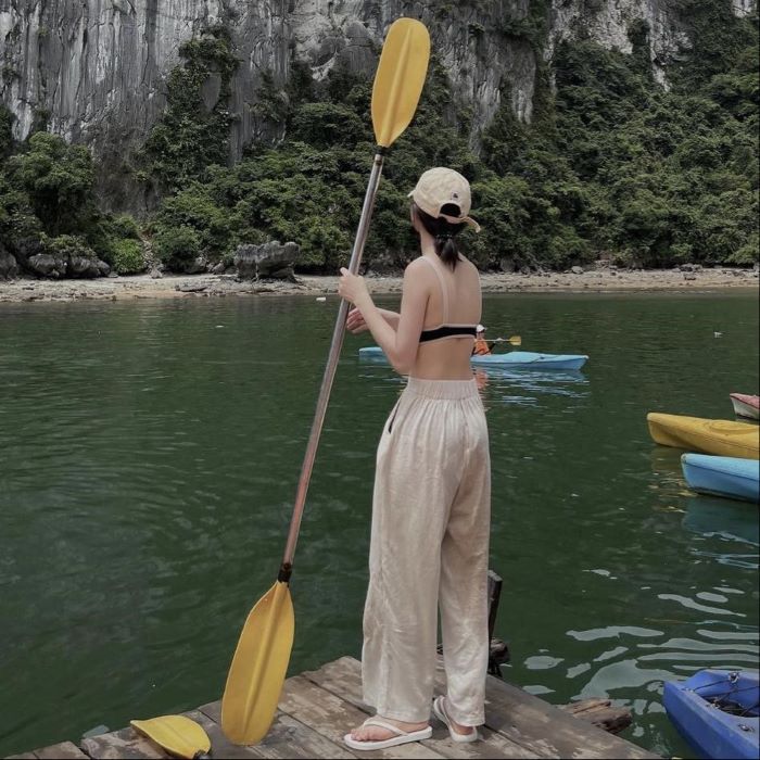 Trèo thuyền Kayakk du lịch Vinh Lan Hạ