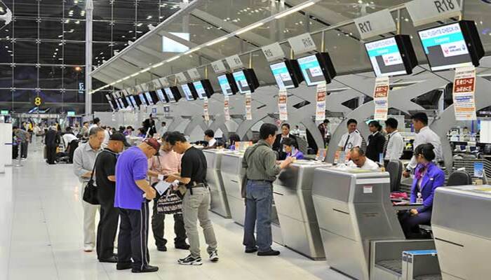 Làm thủ tục check in vé máy bay đến Hải Phòng từ Đà Nẵng hạng phổ thông