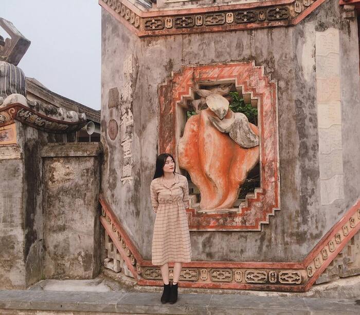 Ghé thăm chùa Bà Mụ Hội An hãy chọn trang phục kín đáo