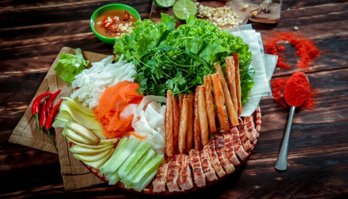 Nem nướng  - Đặc sản Nha Trang món ăn được nhiều người yêu thích