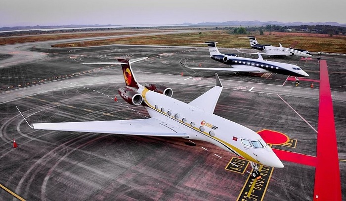 Sân bay đỗ các loại máy bay phục du khách và người dân tại Vân Đồn 