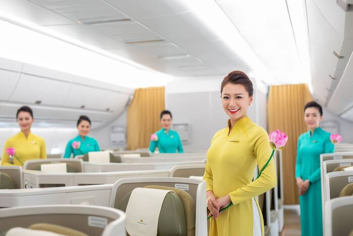 vé máy bay đi Vinh từ Hà Nội được hãng hàng không Vietnam Airlines khai thác hạng thương gia