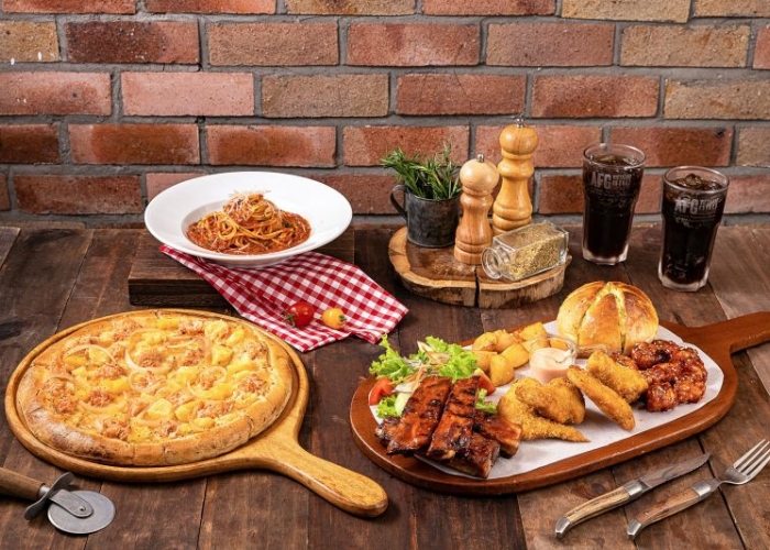 Quán ăn ngon gần sân bay Côn Đảo - Bar 200 quán ăn mang hơi hướng hiện đại tại Côn Đảo