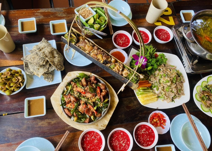 Nếu yêu thích các món ăn từ dê, thì quán dê Lang Thang là quán ăn bạn không nên bỏ qua khi tới Côn Đảo