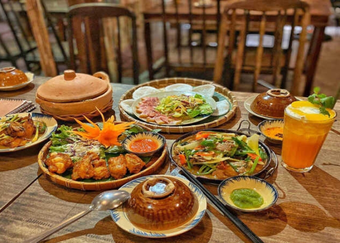 Quán ăn ngon gần sân bay Côn Đảo - Quán ăn gia đình mang lại những món ăn quen thuộc do thực khách