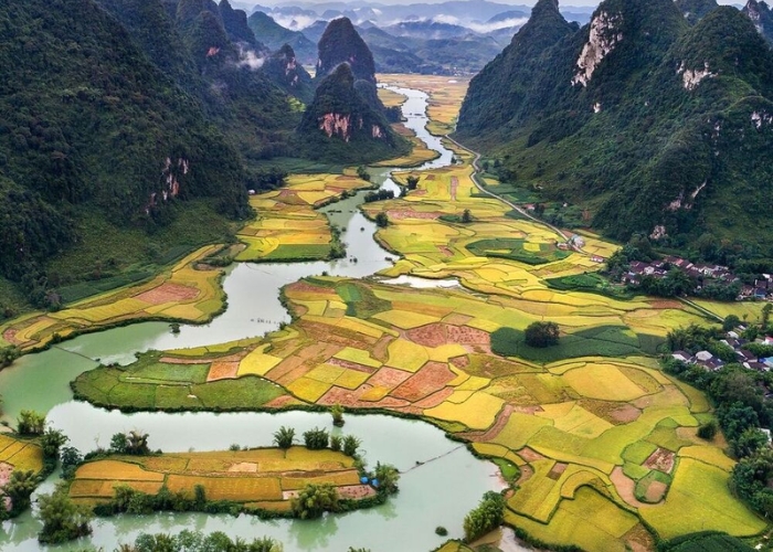 Theo dõi tình hình thời tiết và dịch vụ tại Ninh Bình để có chuyến du lịch trọn vẹn