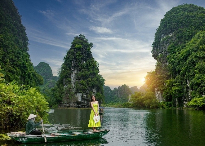 Mẹo săn vé máy bay đi Ninh Bình giá rẻ mà bạn nên biết