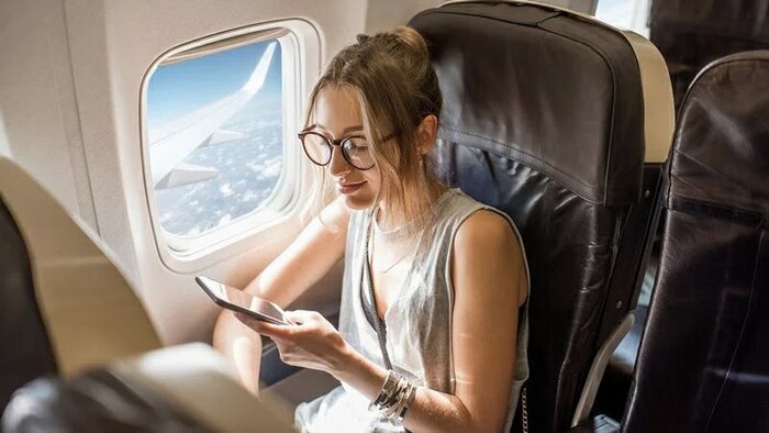 Cách sử dụng wifi trên máy bay đúng cách và những lưu ý quan trọng hành khách cần ‘nằm lòng’