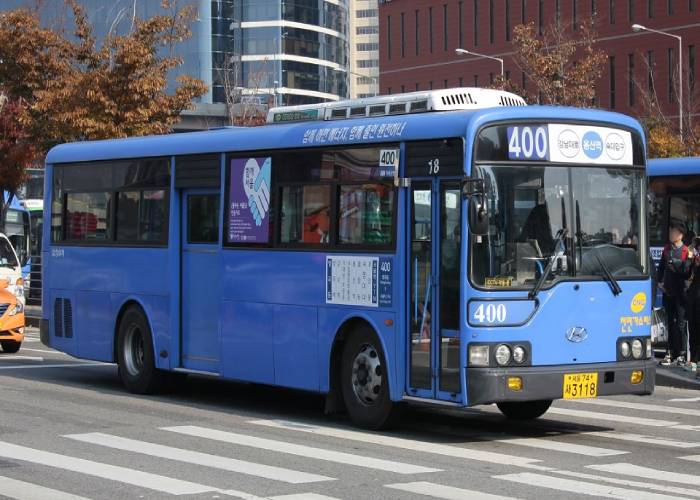 Di chuyển từ sân bay Jeju Hàn Quốc về trung tâm bằng xe buýt 
