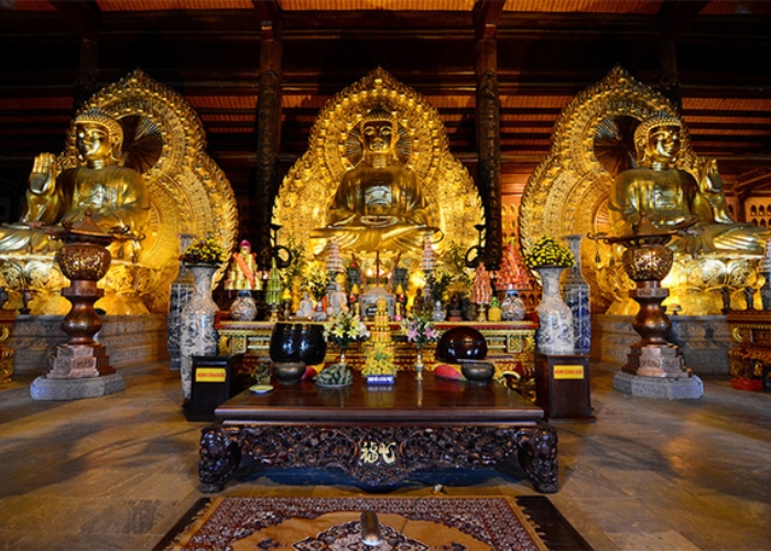 Chùa Bái Đính - Điện Tam Thế nổi bật với 3 tượng Phật
