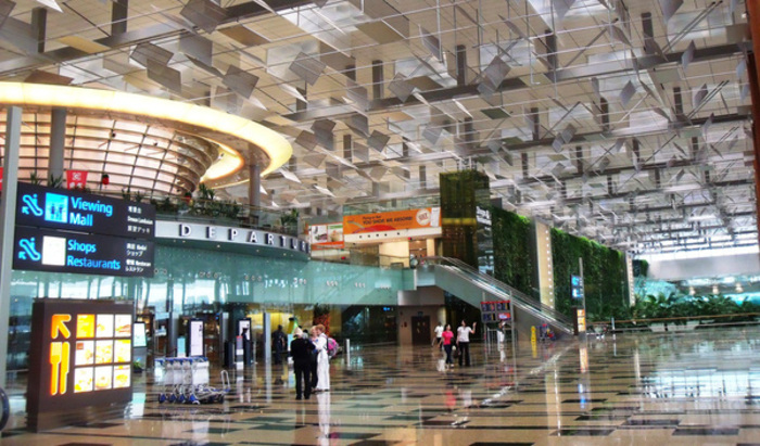 Sân bay Changi rộng lớn 
