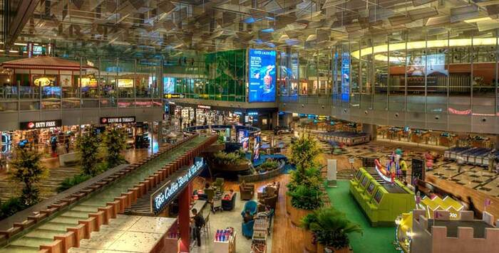 Du khách nên tìm hiểu các cách di chuyển giữa các nhà ga tại sân bay Changi