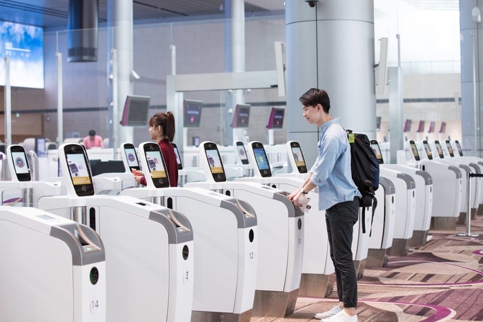 Sân bay Changi cho phép hành khách nhập cảnh tự động cực xịn 