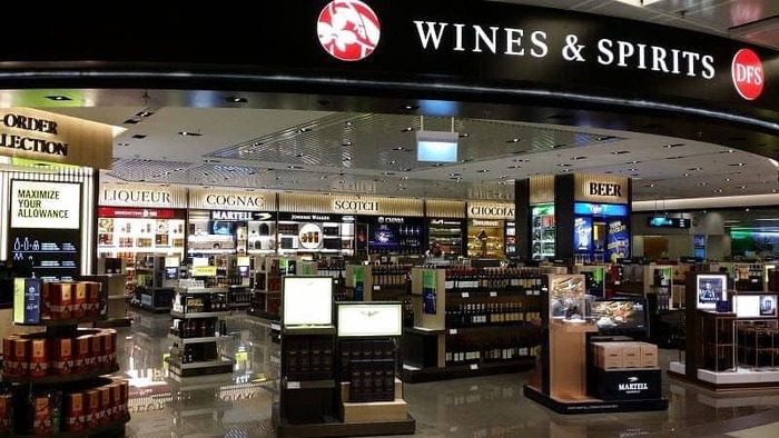 Hành khách có thể thưởng thức rượu tại Wine & Spirits khi đến sân bay Changi