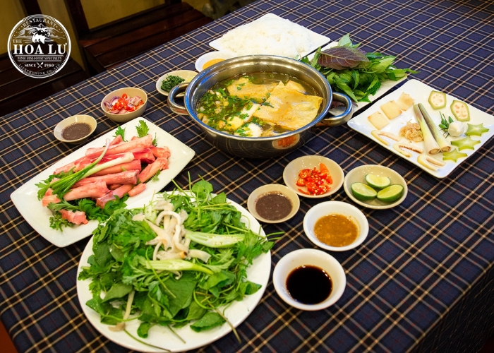Quán ăn ngon gần sân bay Buôn Ma Thuột - Hoa Lư Quán nổi tiếng với món dê và thịt cừu