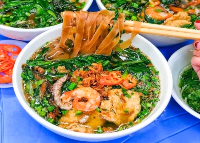 Bánh đa cua món ăn đặc sản của Hải Phòng