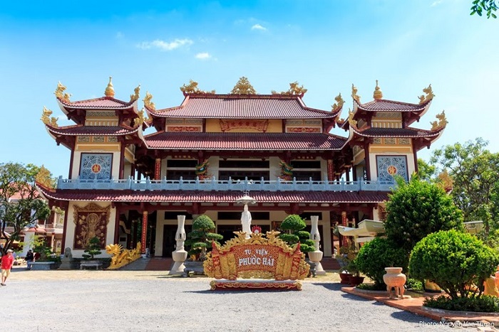 Tu viện Phước Hải là điểm du lịch gần sân bay Long Thành được nhiều du khách ghé thăm - Ảnh: AddFlag.com