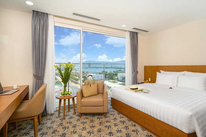 Lamanga Hotel & Suites là khách sạn gần sân bay Đà Nẵng có tầm nhìn đắc địa - Ảnh: Internet