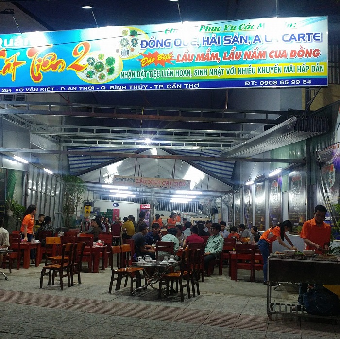 Cát Tiên 2 có không gian quán rộng rãi, nhân viên nhiệt tình và tận tâm - Ảnh: Fanpage