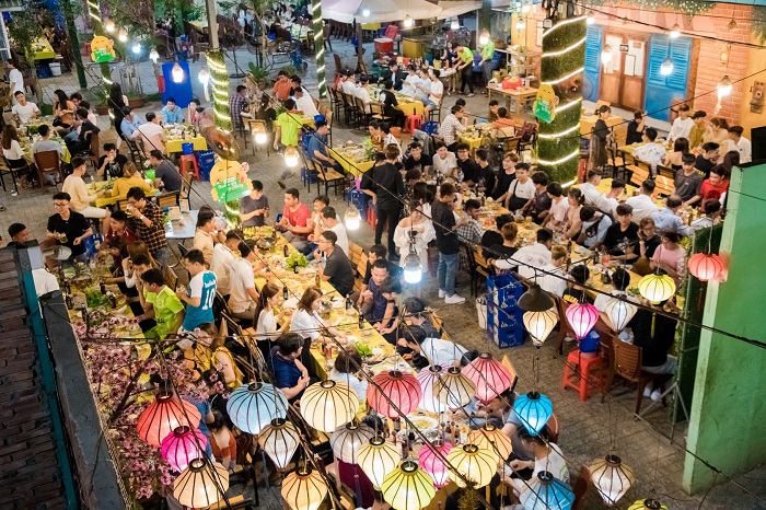 Đồng Xanh 2 ghi ấn tượng cho du khách với phong cách phục vụ chuyên nghiệp và tận tâm - Ảnh: halotravel