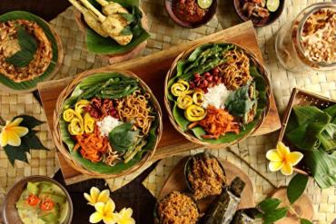 Ăn gì khi đi tour du lịch đường bay Indonesia? 14 món ăn đặc sản cực thu hút không thể bỏ lỡ