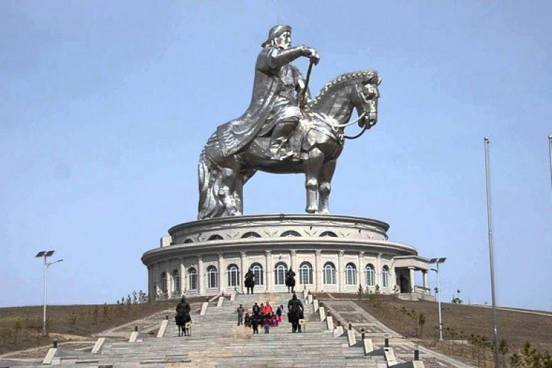 Quảng trường Thành Cát Tư Hãn