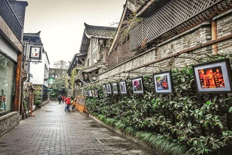 Ngõ Rộng Ngõ Hẹp