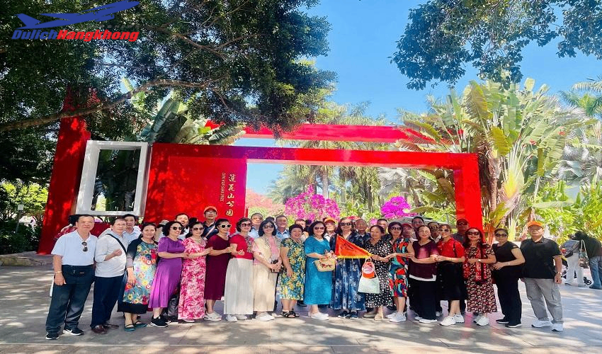 Du khách tham quan tại Thâm Quyến