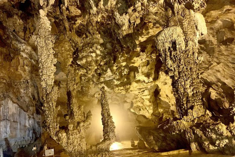 Động Ngườm Ngao